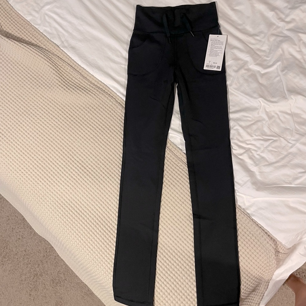Lululemon Skinny Will Pant. Black. NWT. SIZE 4